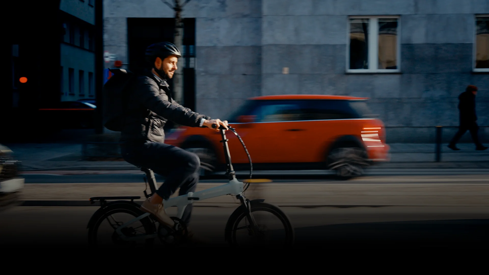 1 12eb39b7 4486 4b4b a8d2 824261bf3c74